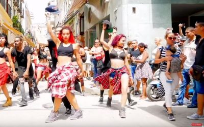 Gente de Zona mit Choreografie von Lía Rodríguez